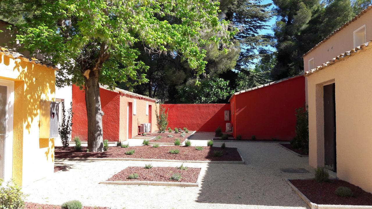 ארל Residence Odalys Le Village Camarguais Les Gardians מראה חיצוני תמונה