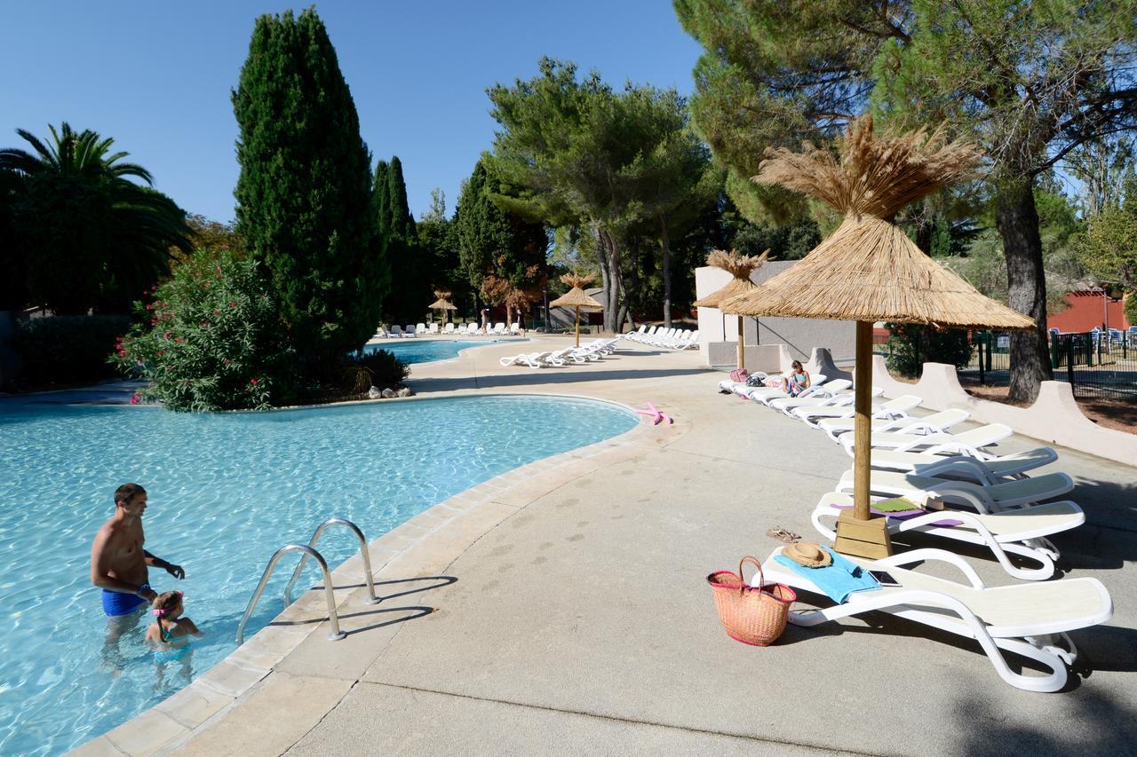 ארל Residence Odalys Le Village Camarguais Les Gardians מראה חיצוני תמונה