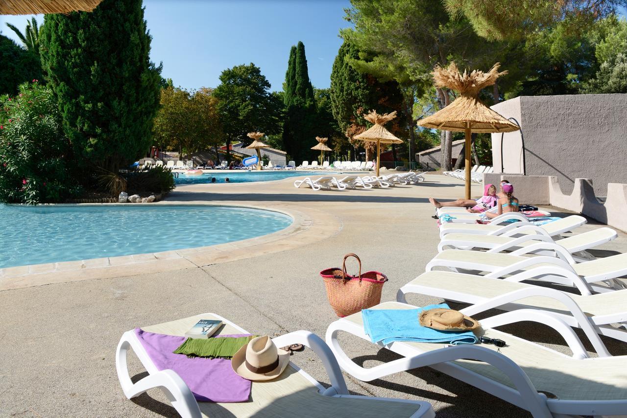 ארל Residence Odalys Le Village Camarguais Les Gardians מראה חיצוני תמונה