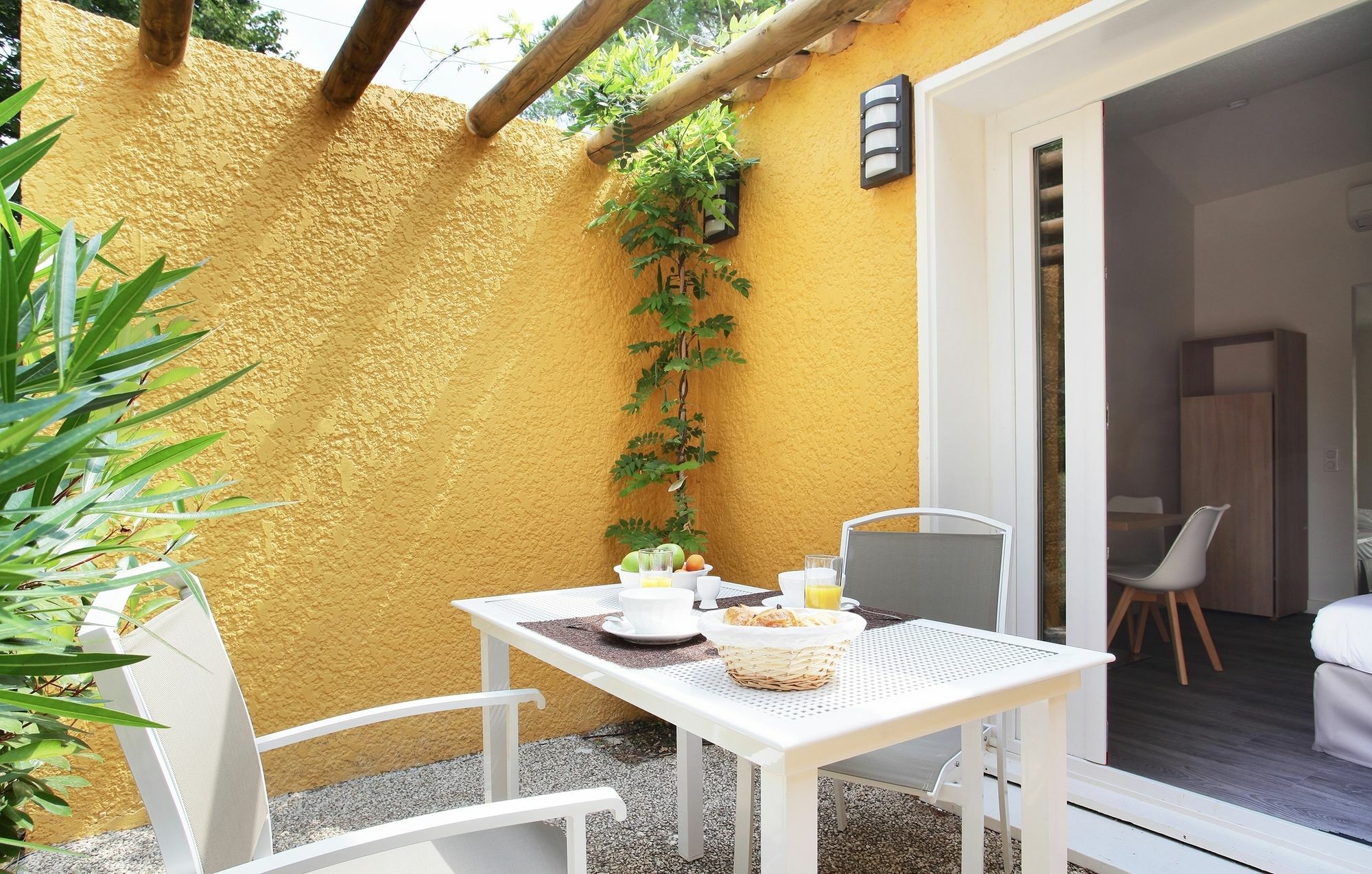 ארל Residence Odalys Le Village Camarguais Les Gardians מראה חיצוני תמונה